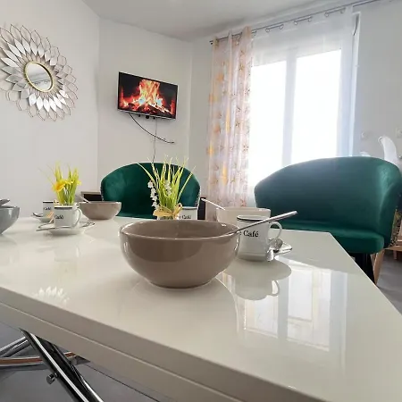 Apartman E 2 Poterne T3 Rdc Proche Centre-ville