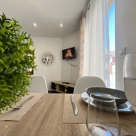 E 2 Poterne T3 Rdc Proche Centre-ville Apartman *