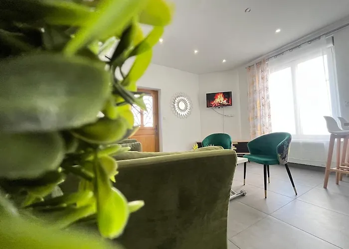 E 2 Poterne T3 Rdc Proche Centre-ville Appartement *