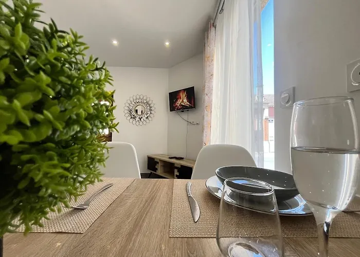 E 2 Poterne T3 Rdc Proche Centre-ville Appartement *